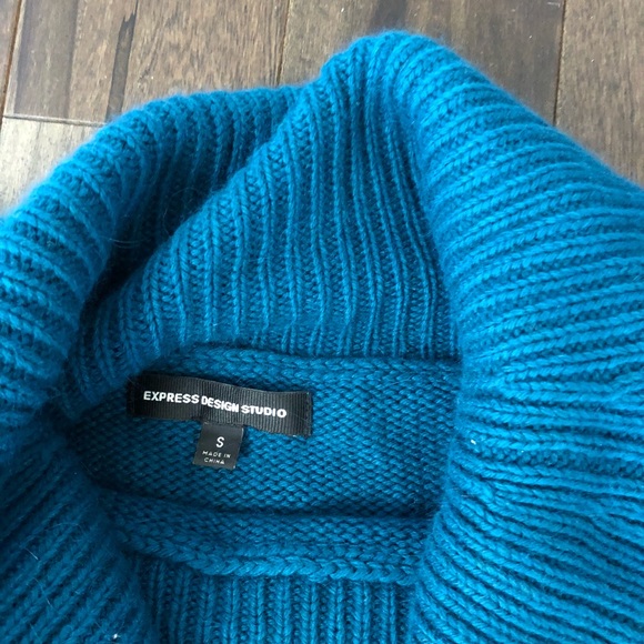 Express sweater - Picture 4 of 4